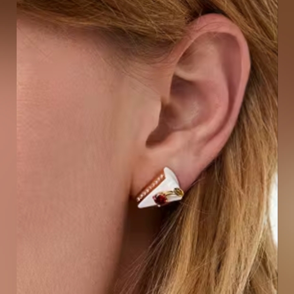 Kate Spade New York Pastry 🍰 🎂 🍰 🎂 Shop Cake Slice Studs - Picture 4 of 16